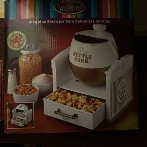 Popcorn, Pretzel, Twinkie, Brownie & Treats on a stick machines. All New
